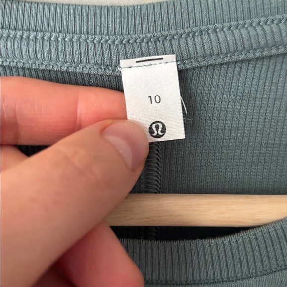 Lululemon Ruched Side Ribbed Tee – Size 10 (Sage Green) - Picture 5 of 7